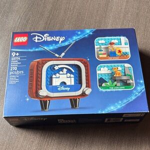 LEGO Disney Classic Animation Scenes TV Set with Blue and Brown